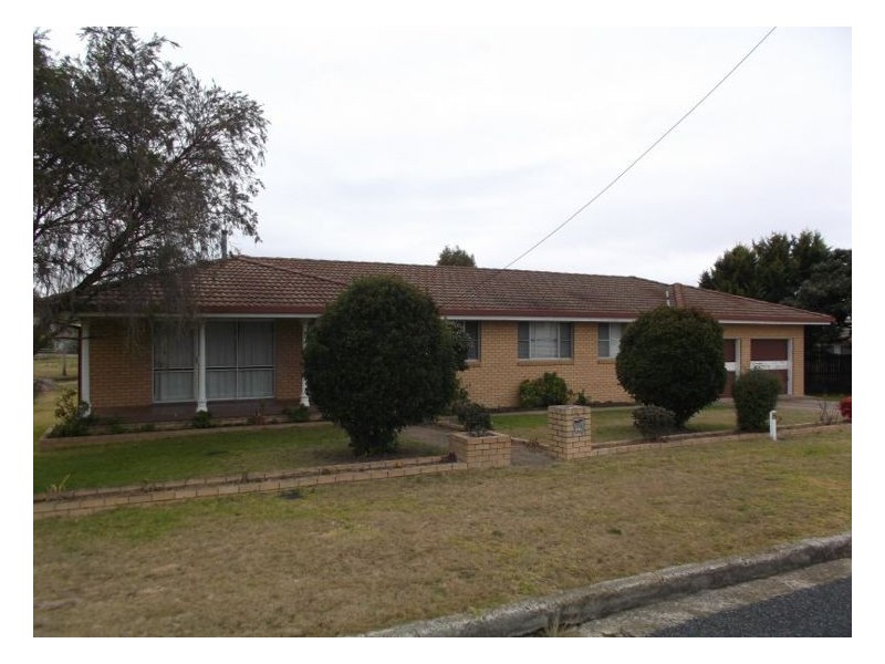 37 Denham Street, Stanthorpe QLD 4380