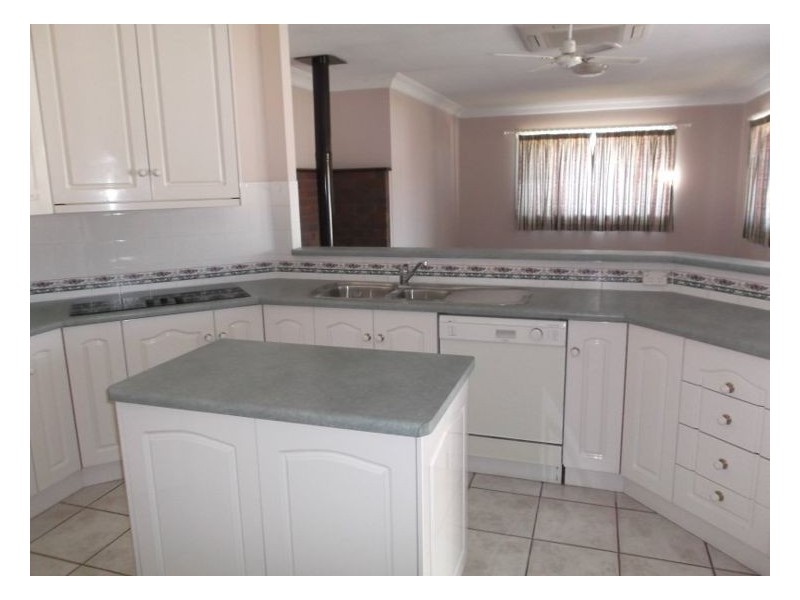 44 Railway Street, Stanthorpe QLD 4380