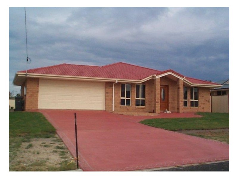 9 Barton Street, Stanthorpe QLD 4380
