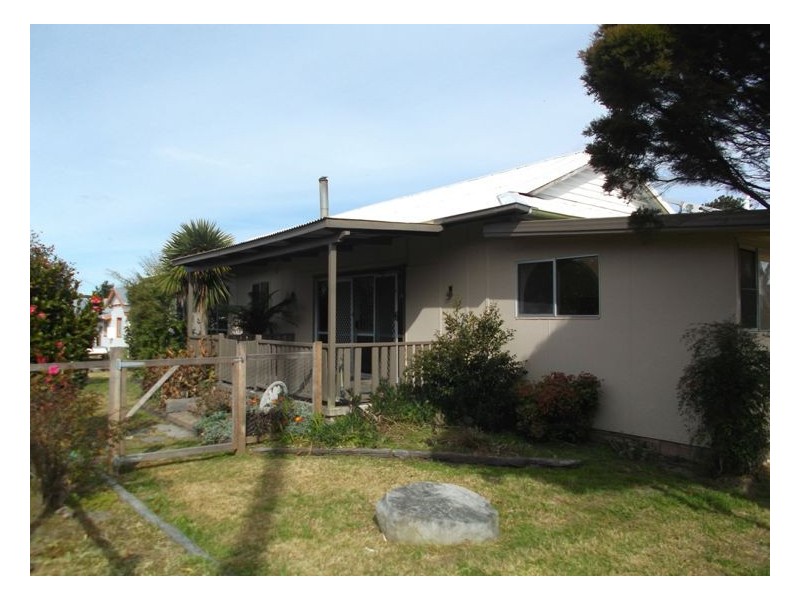 3 Waterson Lane, Stanthorpe QLD 4380