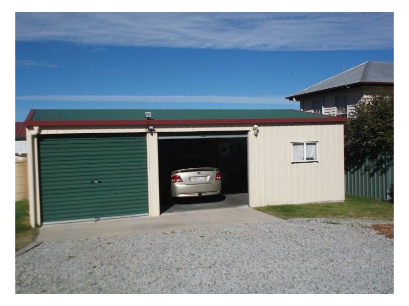 83 College Road, Stanthorpe QLD 4380