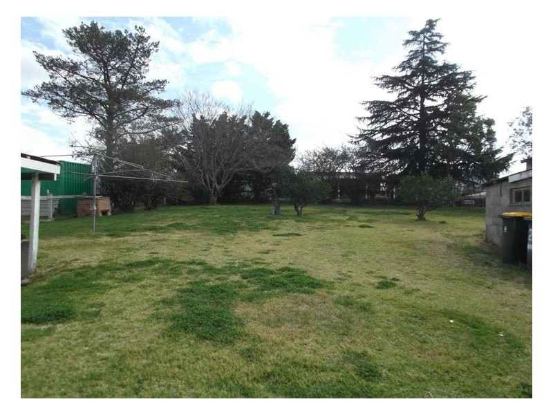 28 Denham Street, Stanthorpe QLD 4380