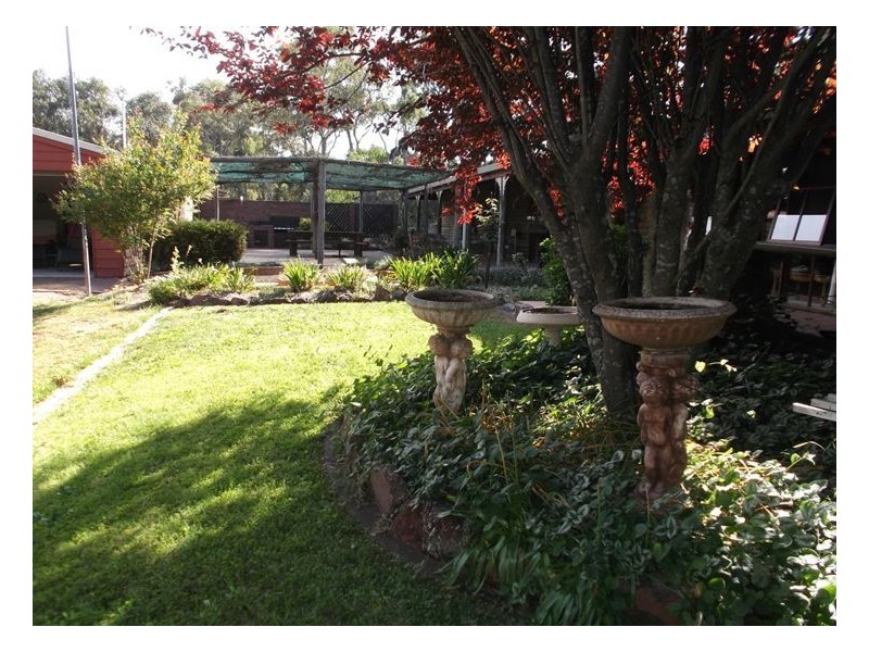 3 Lees Mountain Road, Stanthorpe QLD 4380