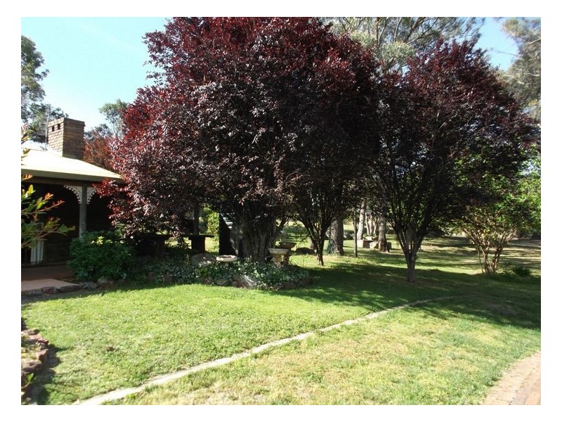 3 Lees Mountain Road, Stanthorpe QLD 4380