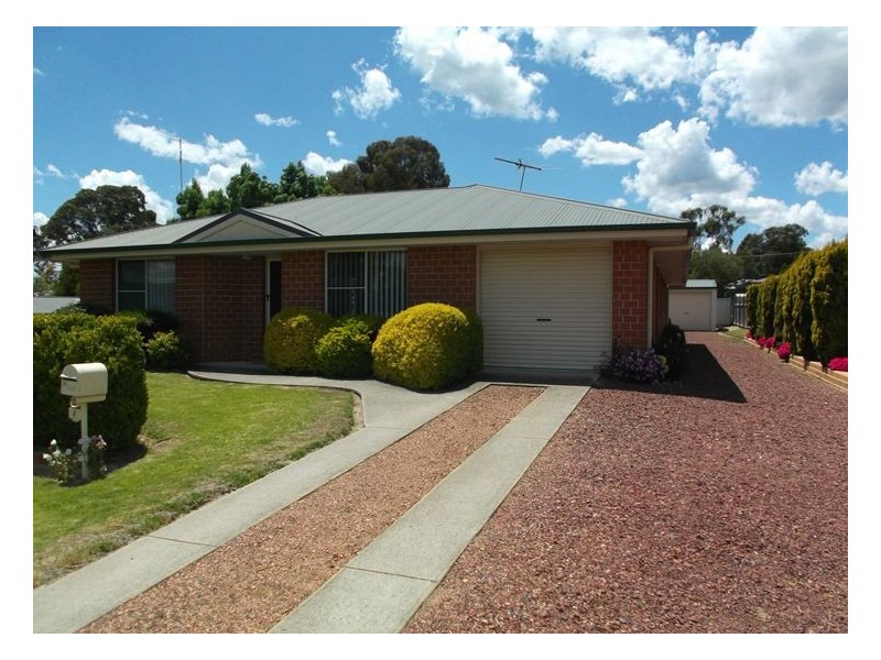 1 Barton Street, Stanthorpe QLD 4380