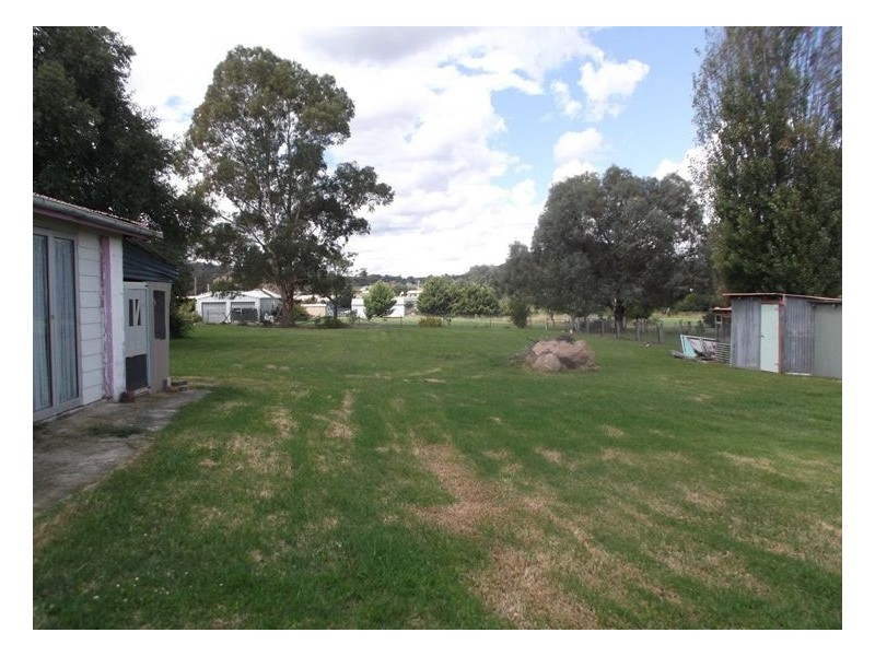 3 McGlew Street, Stanthorpe QLD 4380