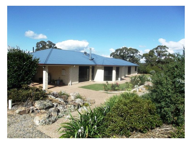 11 Neville Lane, Kyoomba QLD 4380