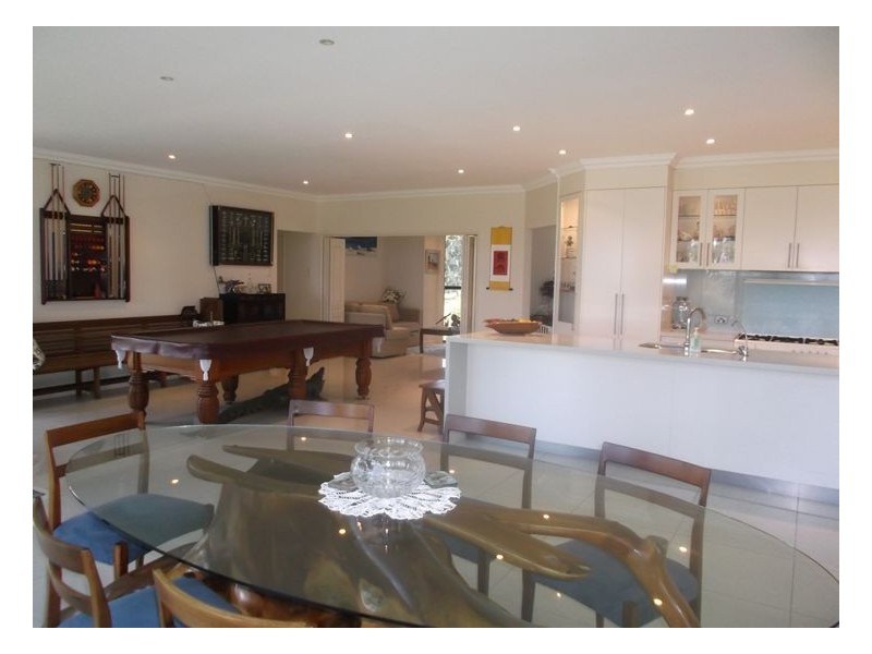 11 Neville Lane, Kyoomba QLD 4380