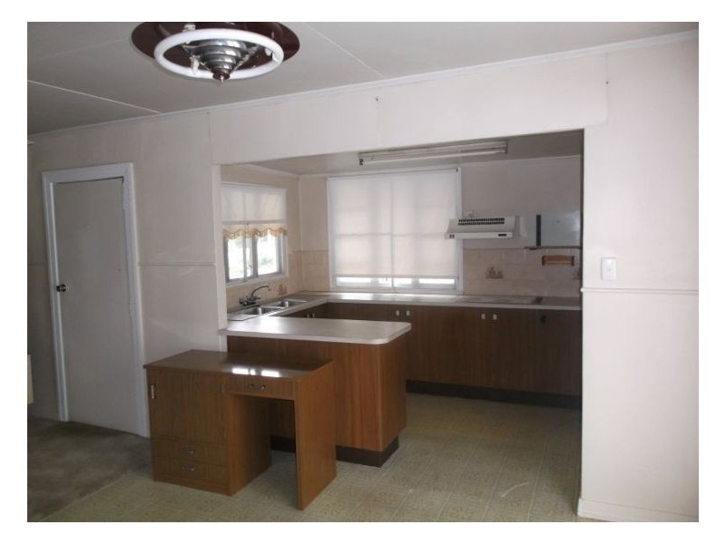 37 College Road, Stanthorpe QLD 4380