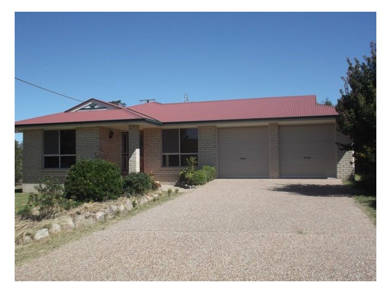 28 Fairway Crescent, Stanthorpe QLD 4380