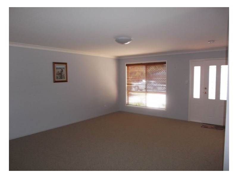 28 Fairway Crescent, Stanthorpe QLD 4380