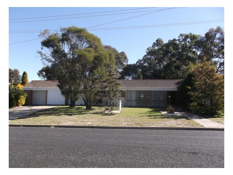 6 Belwood Street, Stanthorpe QLD 4380