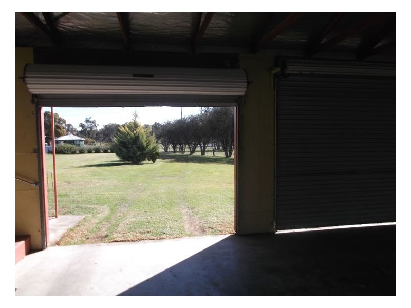 50 Tenterfield Street, Wallangarra QLD 4383