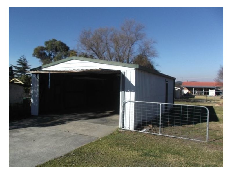 27 Stanton Street, Stanthorpe QLD 4380
