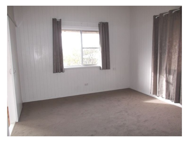 22 Denham Street, Stanthorpe QLD 4380