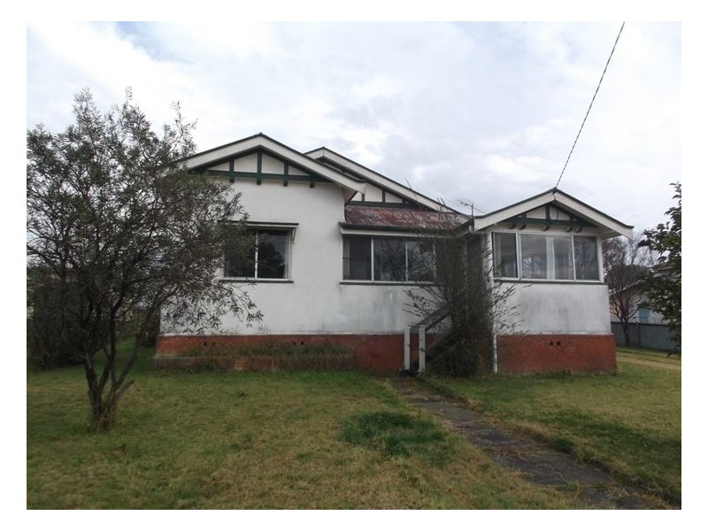 22 Denham Street, Stanthorpe QLD 4380
