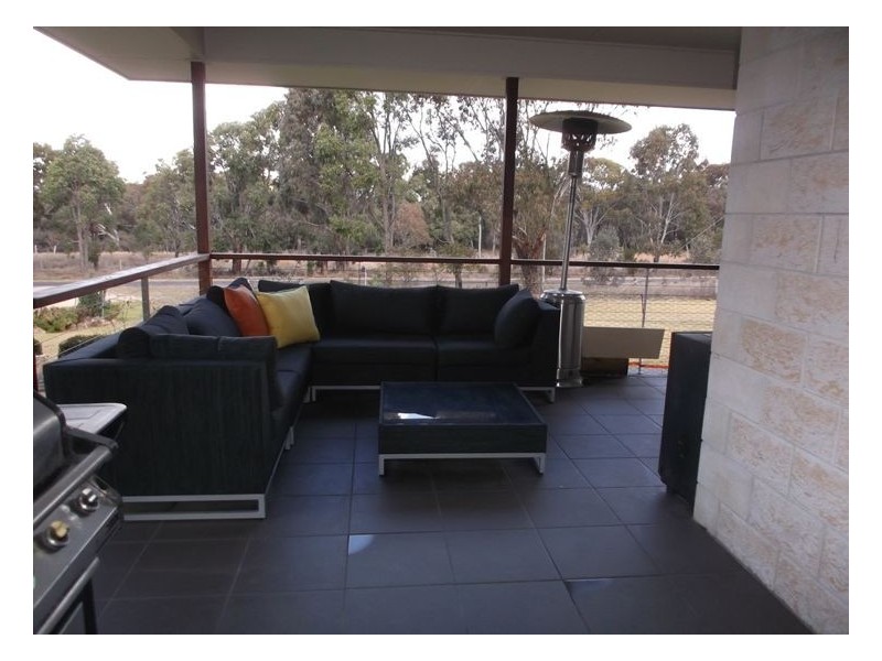 246 Emu Swamp Road, Glen Aplin QLD 4381