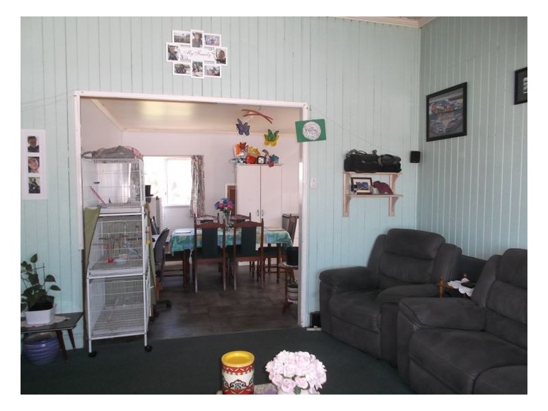 41 Woodlawn Street, Wallangarra QLD 4383