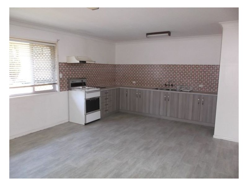 15 High Street, Stanthorpe QLD 4380