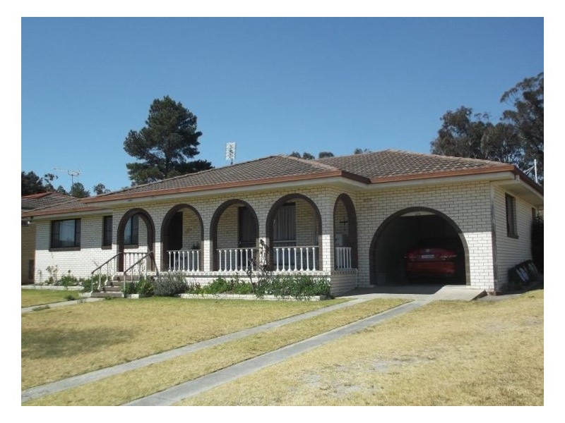 27 Pike Street, Stanthorpe QLD 4380