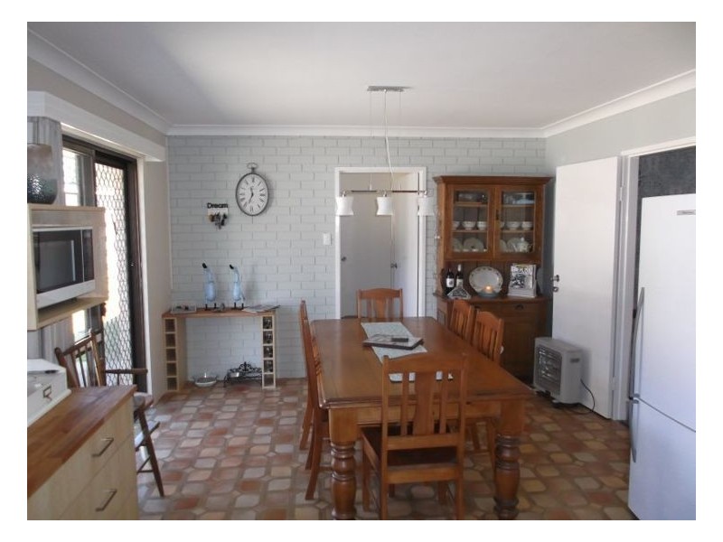 27 Pike Street, Stanthorpe QLD 4380