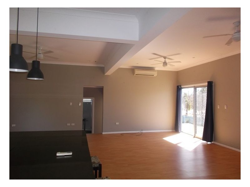 32 Rockwell Street, Wallangarra QLD 4383