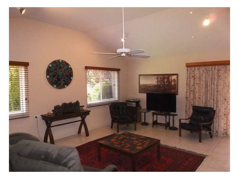 62 Amosfield Road, Stanthorpe QLD 4380 Crisp Real Estate Stanthorpe