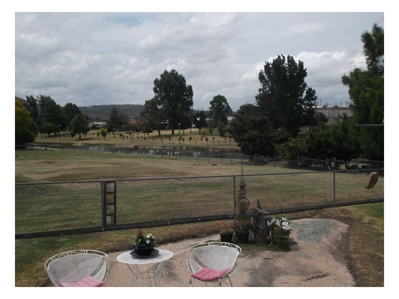 4 Bridge Street, Stanthorpe QLD 4380
