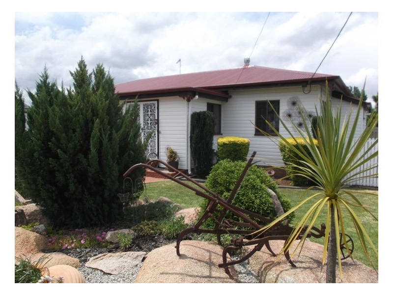 4 Bridge Street, Stanthorpe QLD 4380