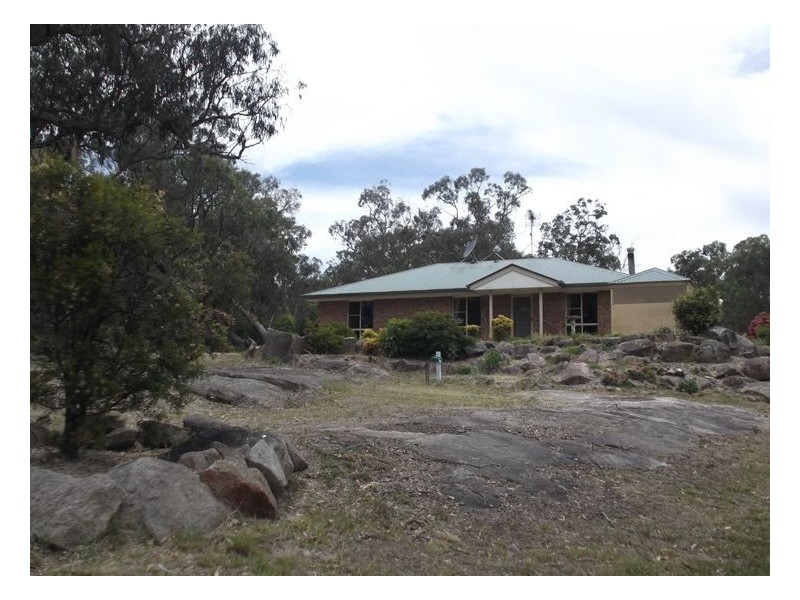 184 Caves Road, Stanthorpe QLD 4380