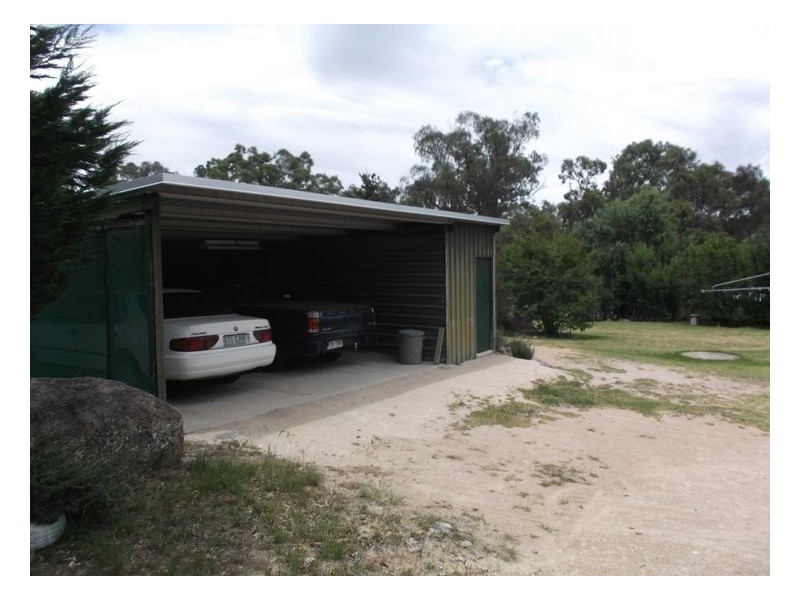 184 Caves Road, Stanthorpe QLD 4380