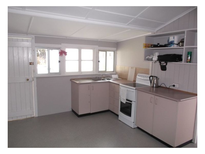 42 Archibald, Stanthorpe QLD 4380