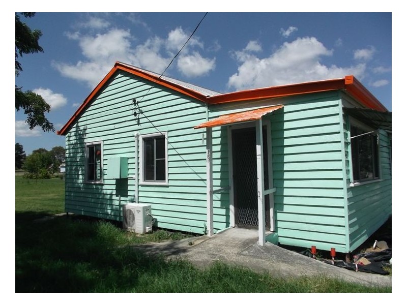 41 Margetts Street, Wallangarra QLD 4383