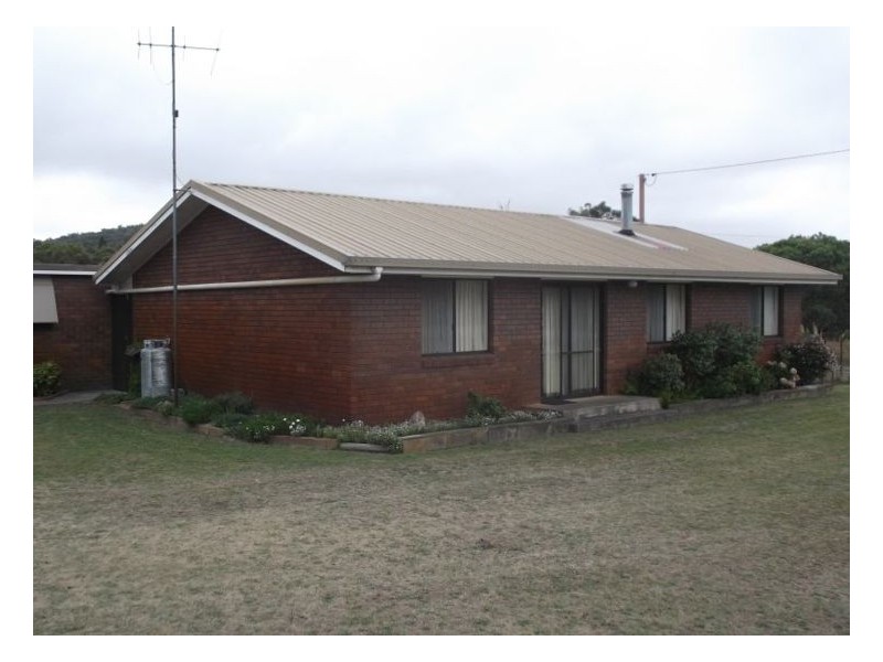 274 Donnellys Castle Road, Pozieres QLD 4352