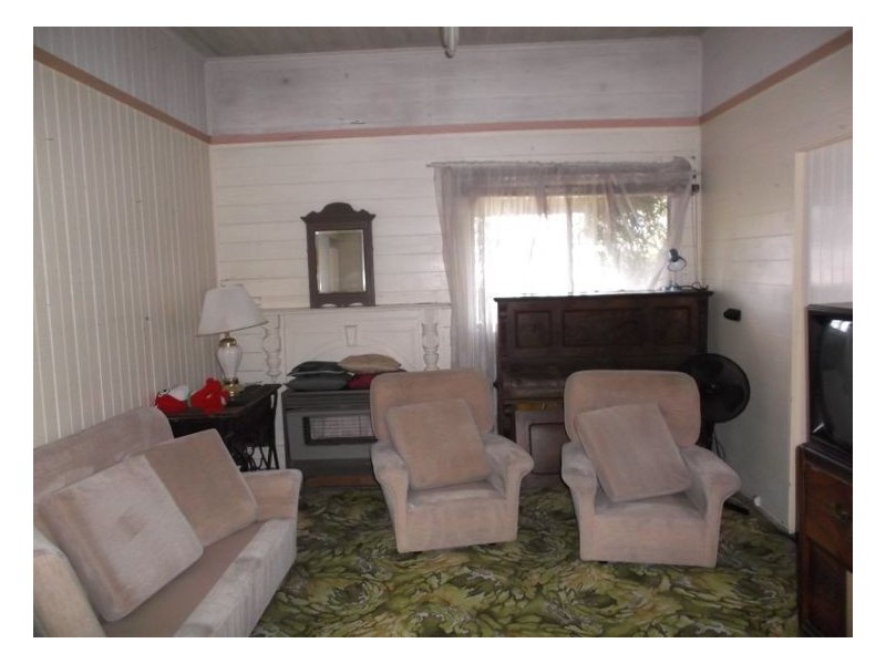 10 Denham Street, Stanthorpe QLD 4380