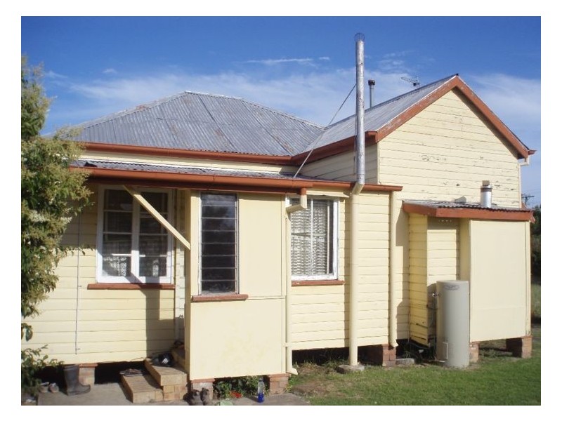 10 Denham Street, Stanthorpe QLD 4380