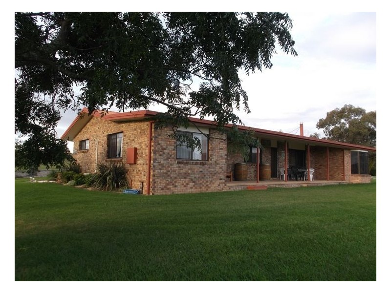 223 Back Creek Road, Stanthorpe QLD 4380