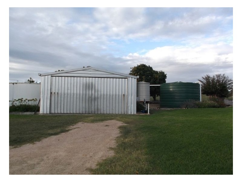 223 Back Creek Road, Stanthorpe QLD 4380