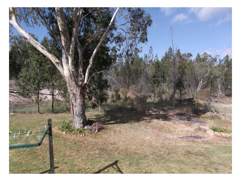 5 Micale Lane, Glen Aplin QLD 4381
