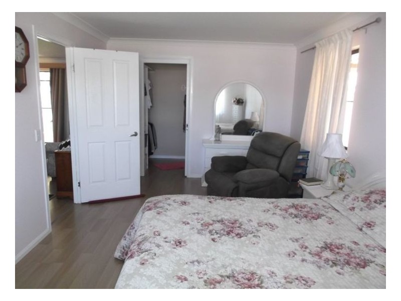 24 Bau Court, Applethorpe QLD 4378