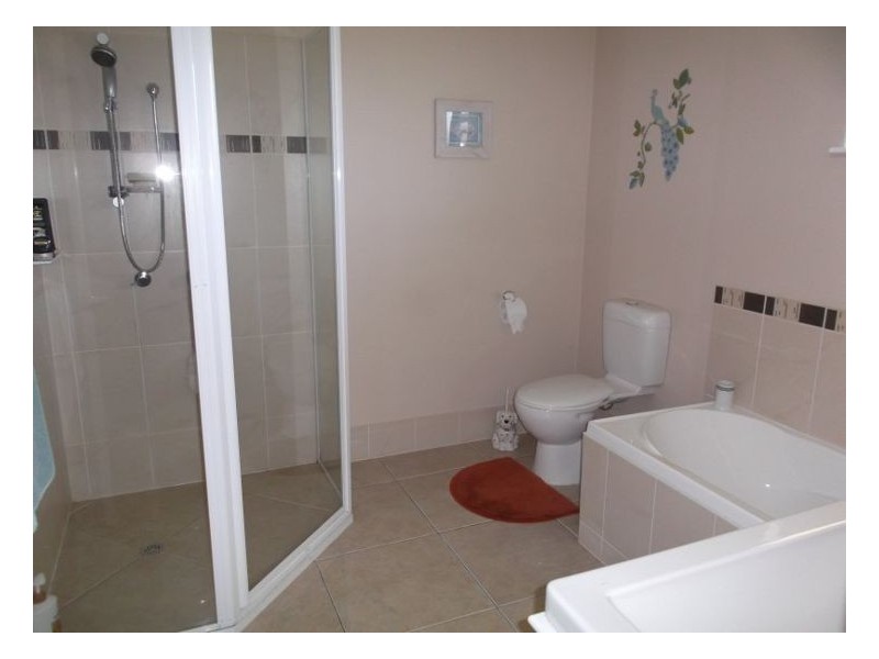 24 Bau Court, Applethorpe QLD 4378