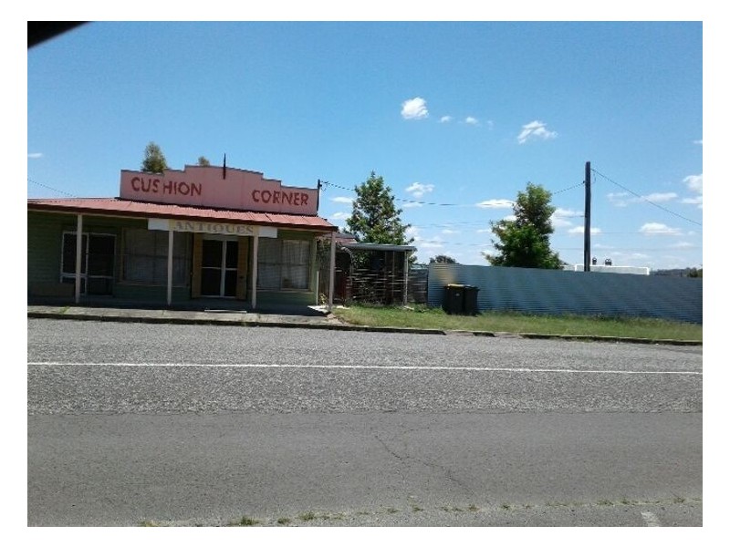 60 Rockwell Street, Wallangarra QLD 4383