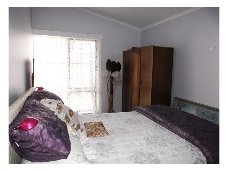 60 Rockwell Street, Wallangarra QLD 4383