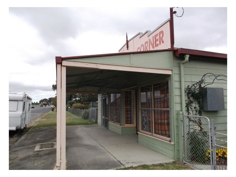 60 Rockwell Street, Wallangarra QLD 4383