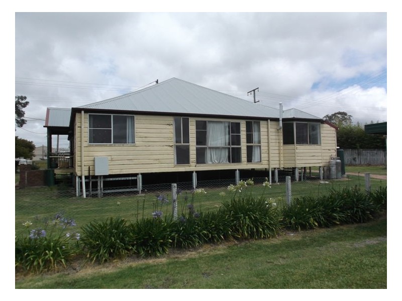 5 Border Street, Stanthorpe QLD 4380