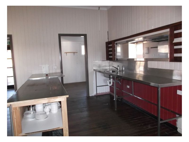 28200 New England Highway, Stanthorpe QLD 4380