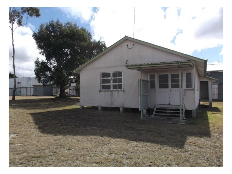 9 Church Road, The Summit QLD 4377