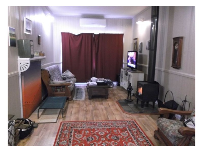 27675 New England Highway, Fletcher QLD 4381