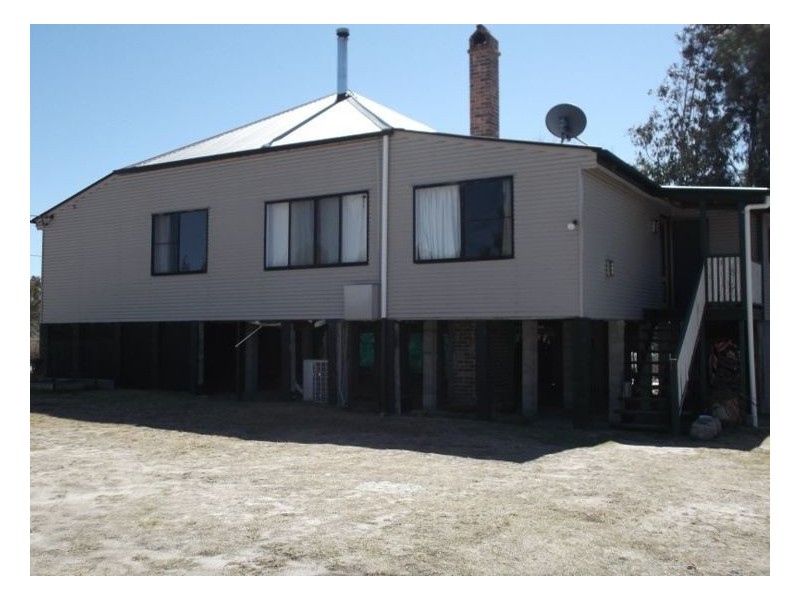 27675 New England Highway, Fletcher QLD 4381