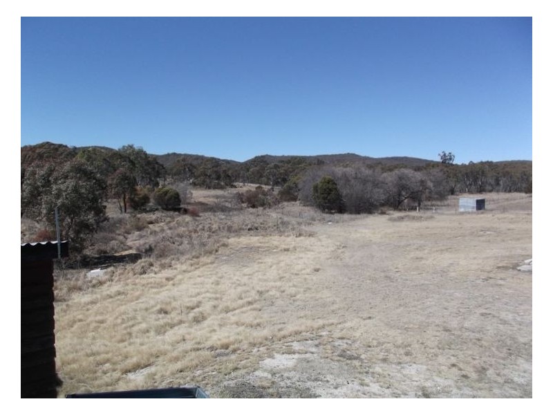 27675 New England Highway, Fletcher QLD 4381